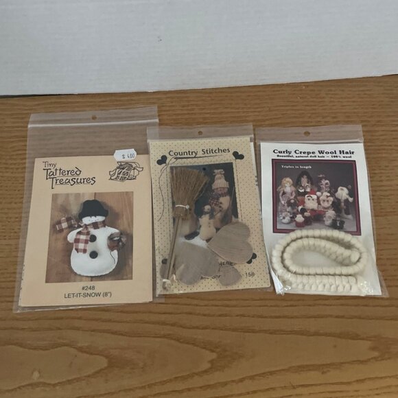 Vtg Craft Pattern Kits Assorted Christmas Snowman Angel Santa Wool Hair Lot of 7 - Picture 6 of 7
